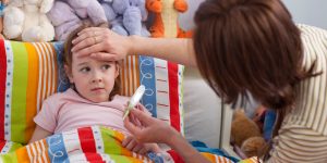 Niña con temperatura